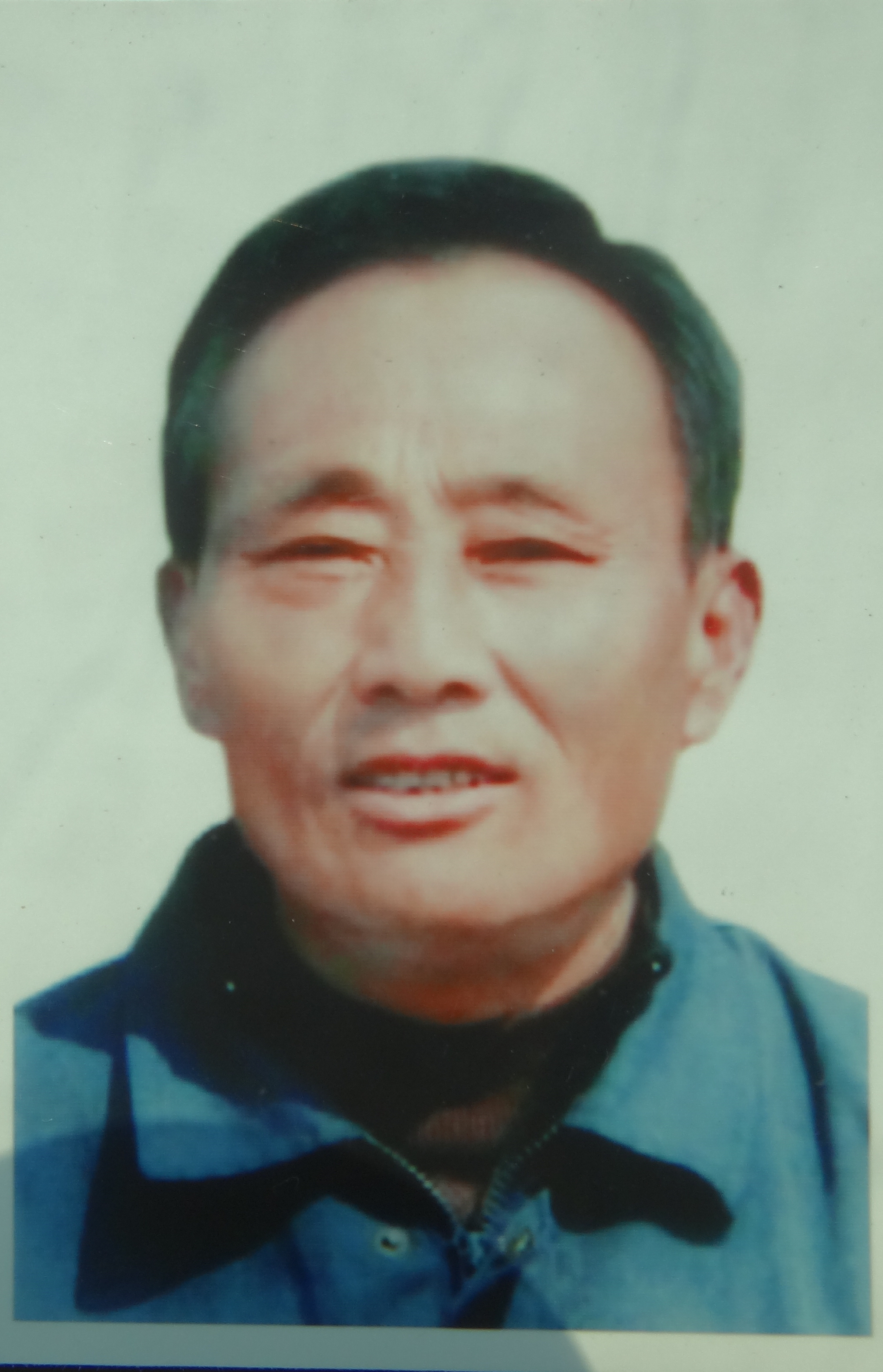 黄洪海.jpg