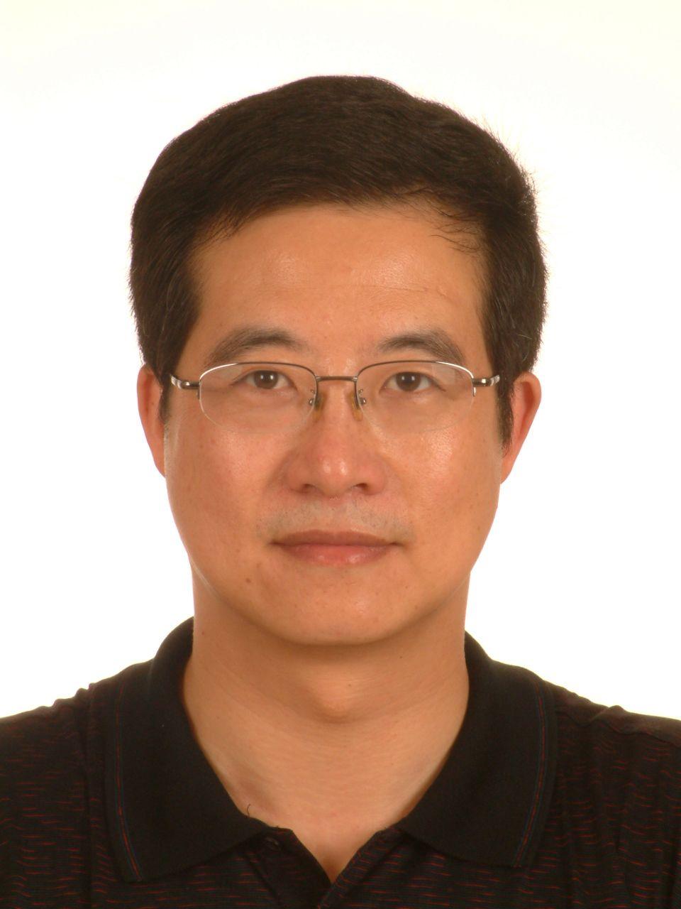 2.谭谦2寸免冠照.JPG