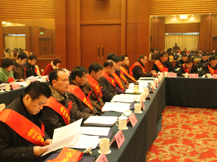 关于授予徐晓飞等22名同志“扬州市见义勇为积极分子”荣誉称号的决定